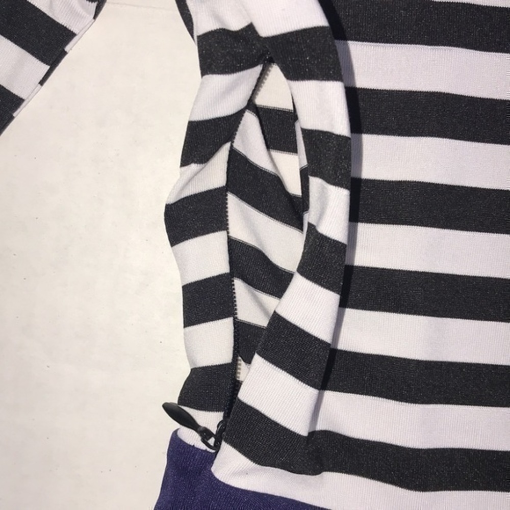 Acevog Dress - Picture 7 of 10